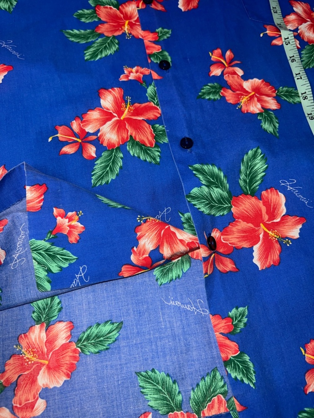 Hilo Hattie Men’s Royal Blue Hawaiian Shirt with Red Hibiscus XL - Picture 7 of 7